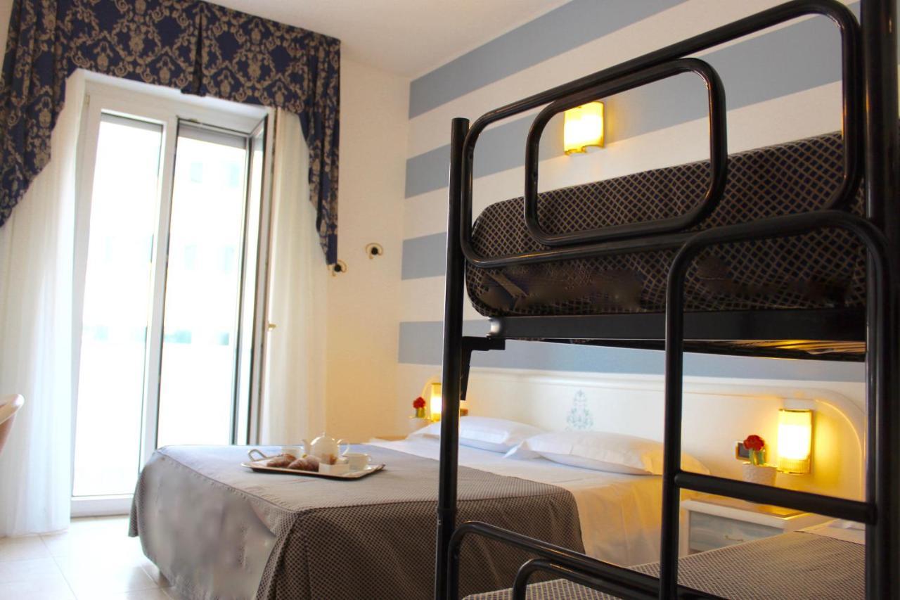 Du Soleil Hotel